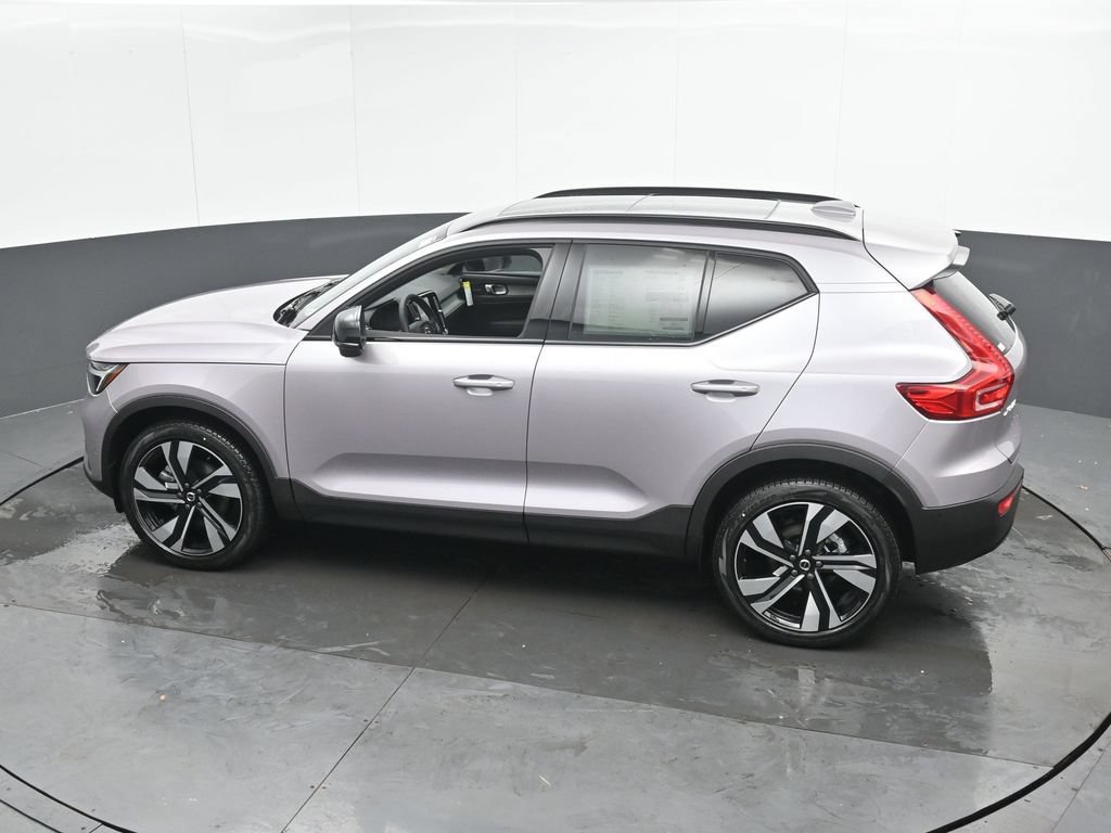 New 2026 Volvo XC40 B5 Ultra w/ Protection Package Premier AWD/4WD image 36