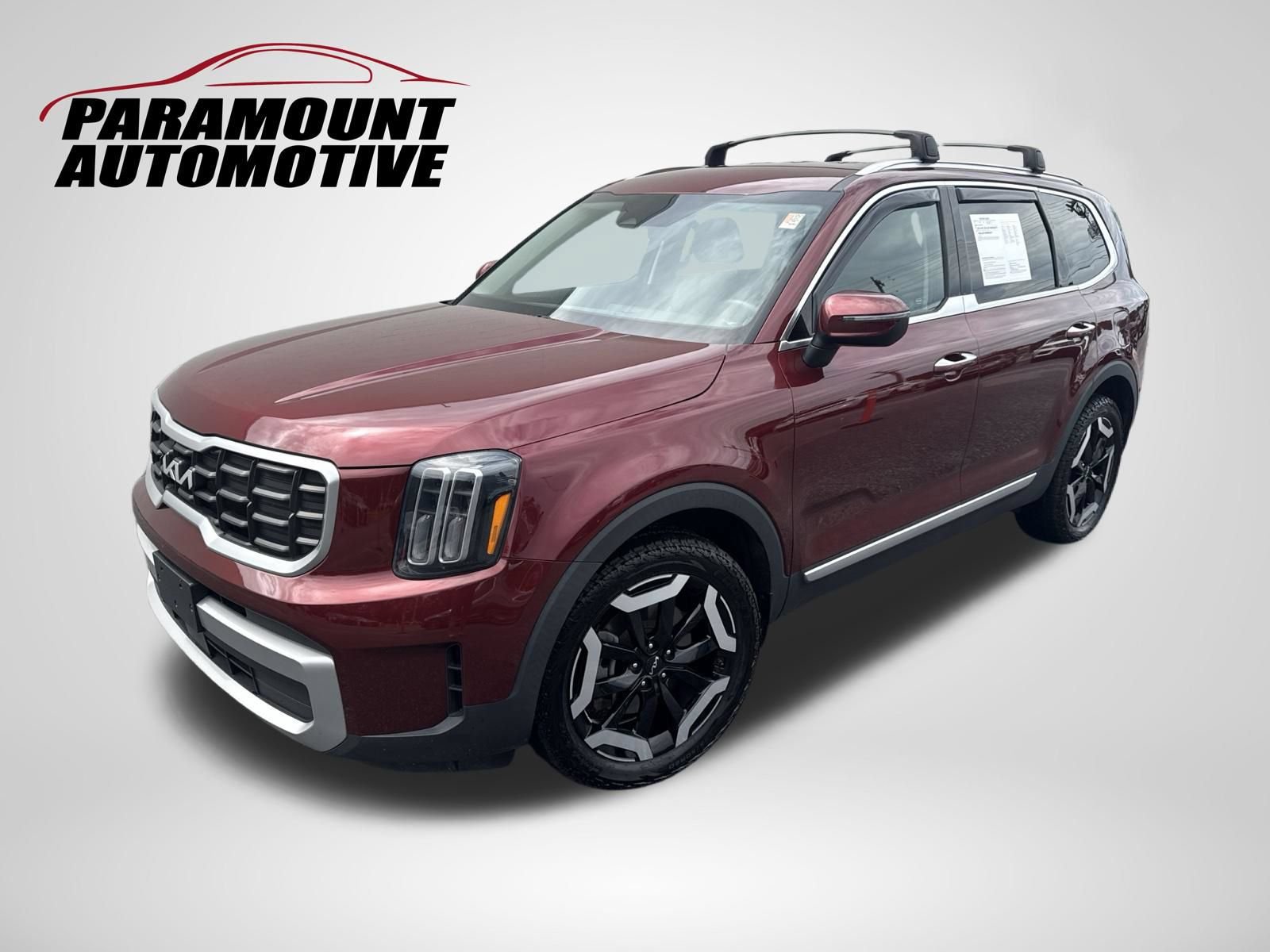 Used 2023 Kia Telluride S AWD/4WD image 1