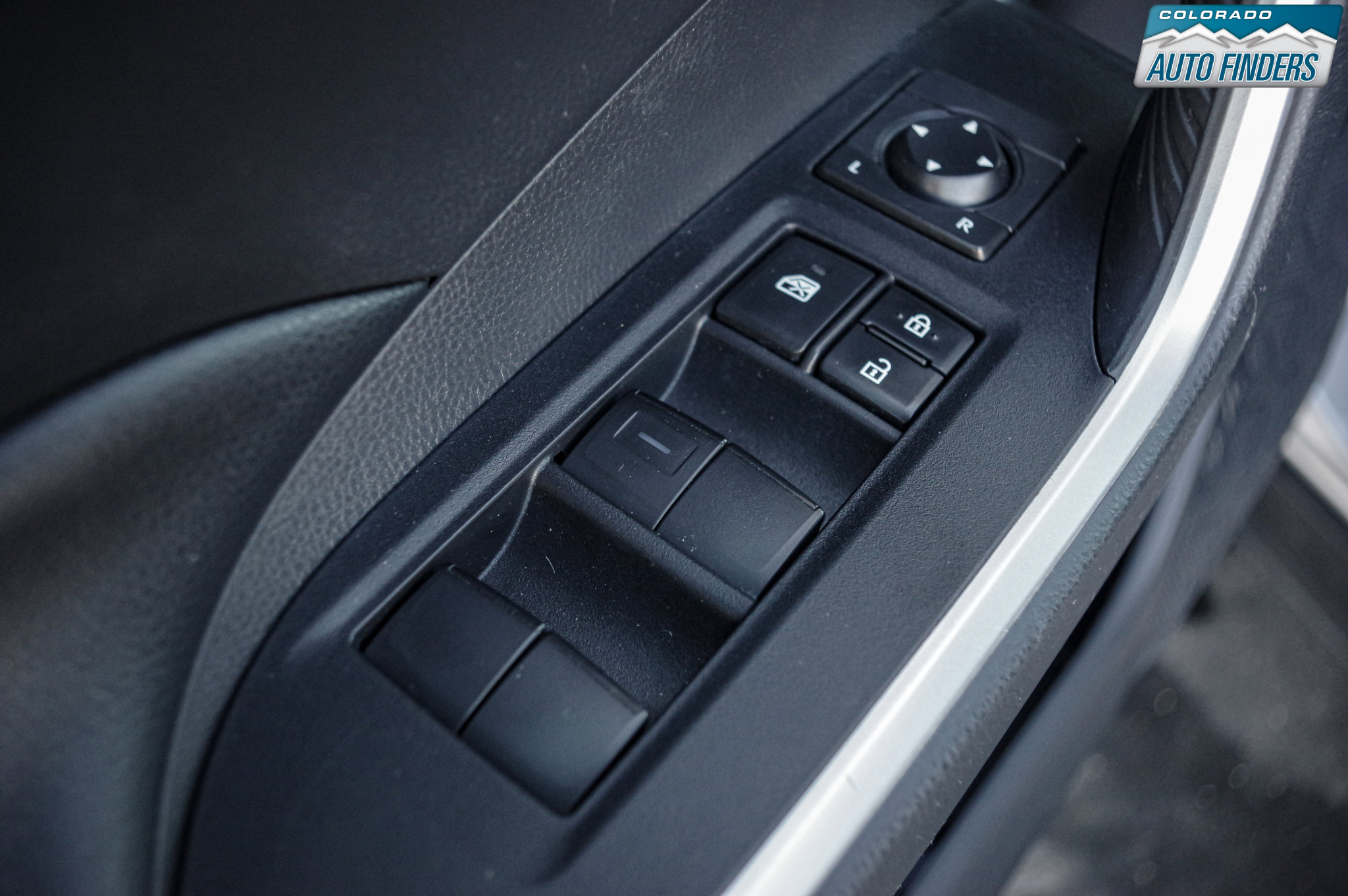 Used 2019 Toyota RAV4 LE w/ All Weather Liner Package image 10