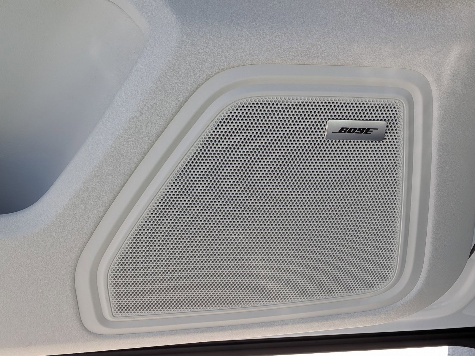 New 2026 Porsche Macan S image 14