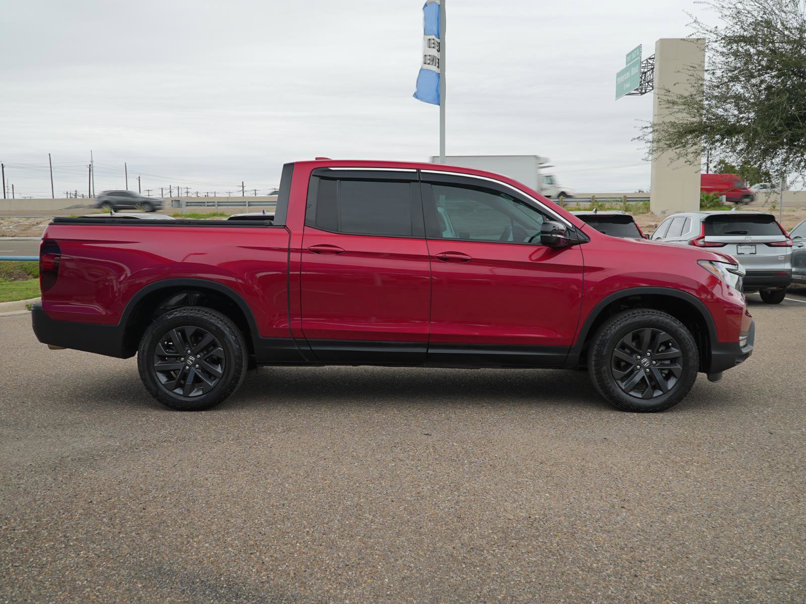 Used 2024 Honda Ridgeline Sport image 4