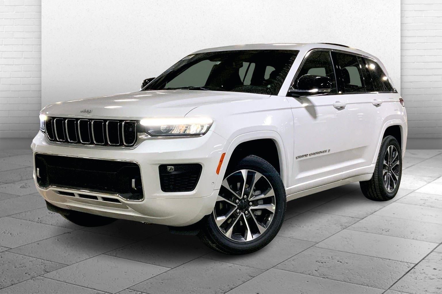 New 2025 Jeep Grand Cherokee Overland w/ Adv Protech Group III AWD/4WD image 2