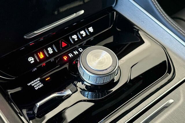 New 2025 Jeep Wagoneer 4WD w/ Convenience Group I image 20