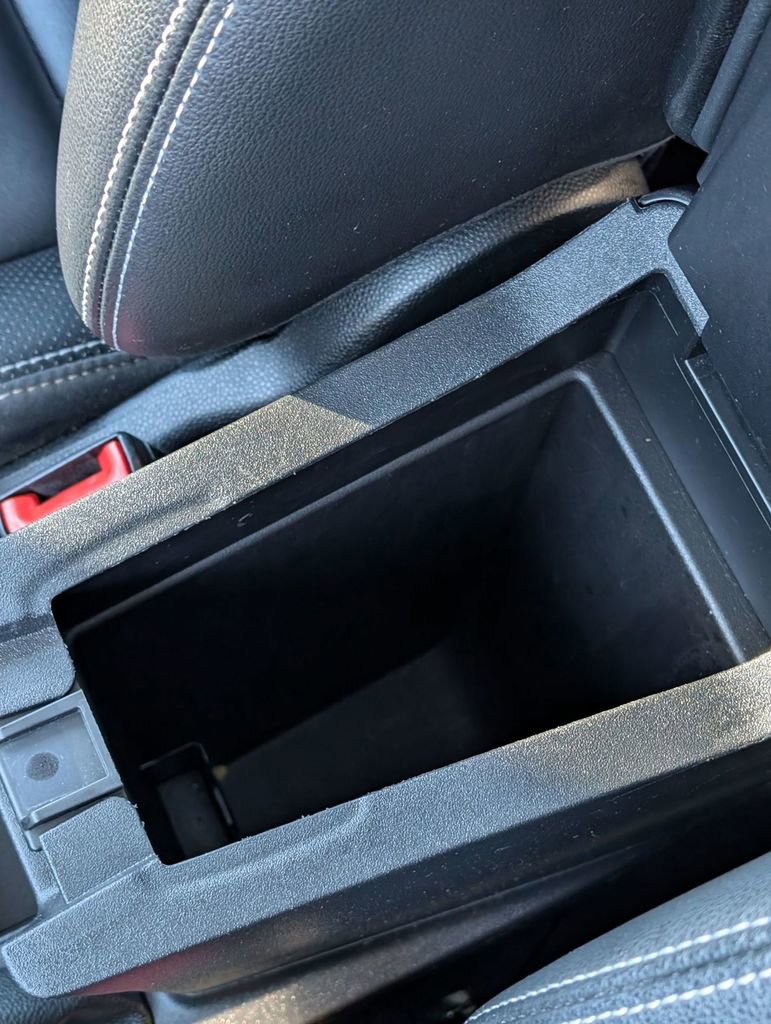 Used 2020 Ford EcoSport Titanium image 36