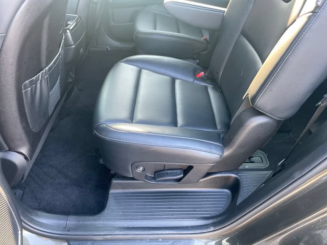 Used 2025 Kia Telluride S FWD image 28