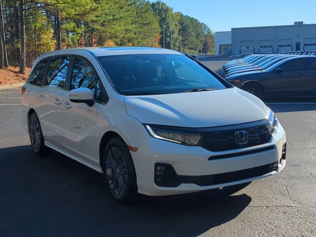 New 2026 Honda Odyssey Touring image 3