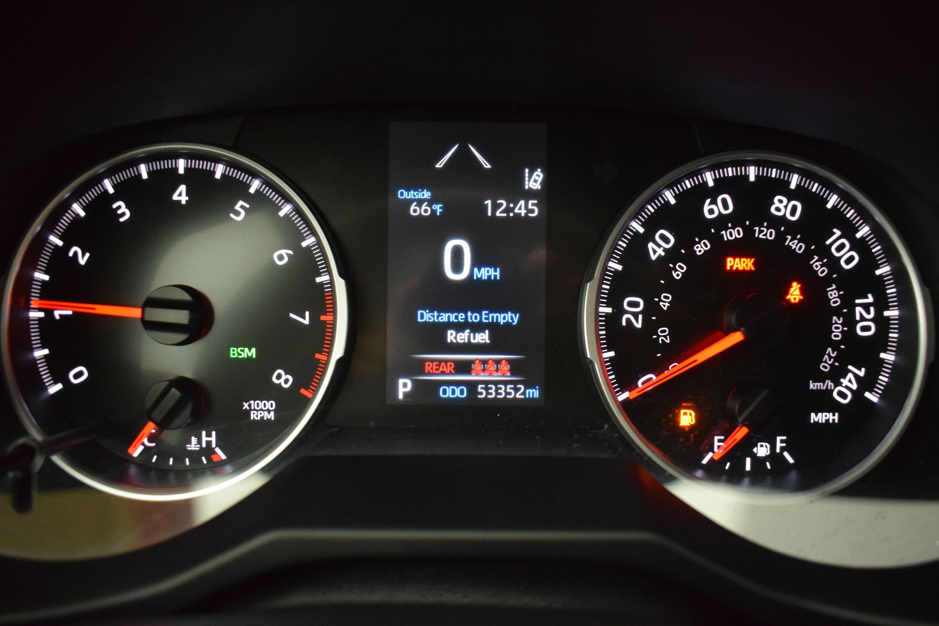Used 2022 Toyota RAV4 XLE AWD/4WD image 16