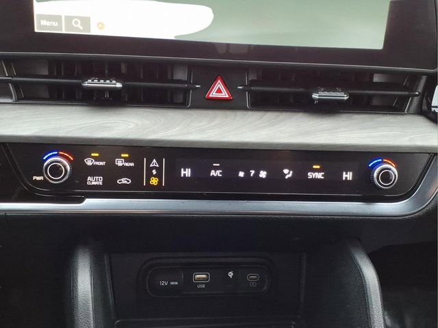 Used 2025 Kia Sportage X-Line w/ Premium Package image 18