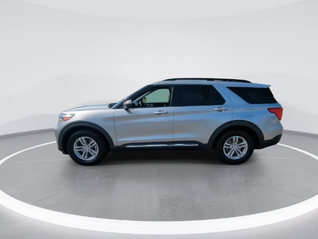 Used 2022 Ford Explorer XLT w/ Equipment Group 202A RWD image 5
