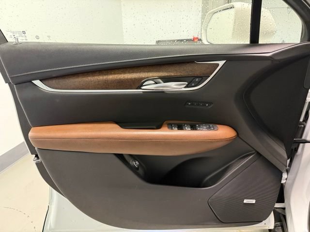 Certified 2020 Cadillac XT5 Premium Luxury w/ LPO, Floor Liner Package FWD image 10