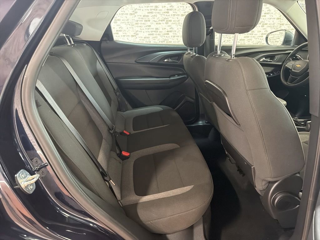 Used 2021 Chevrolet TrailBlazer LS FWD image 12