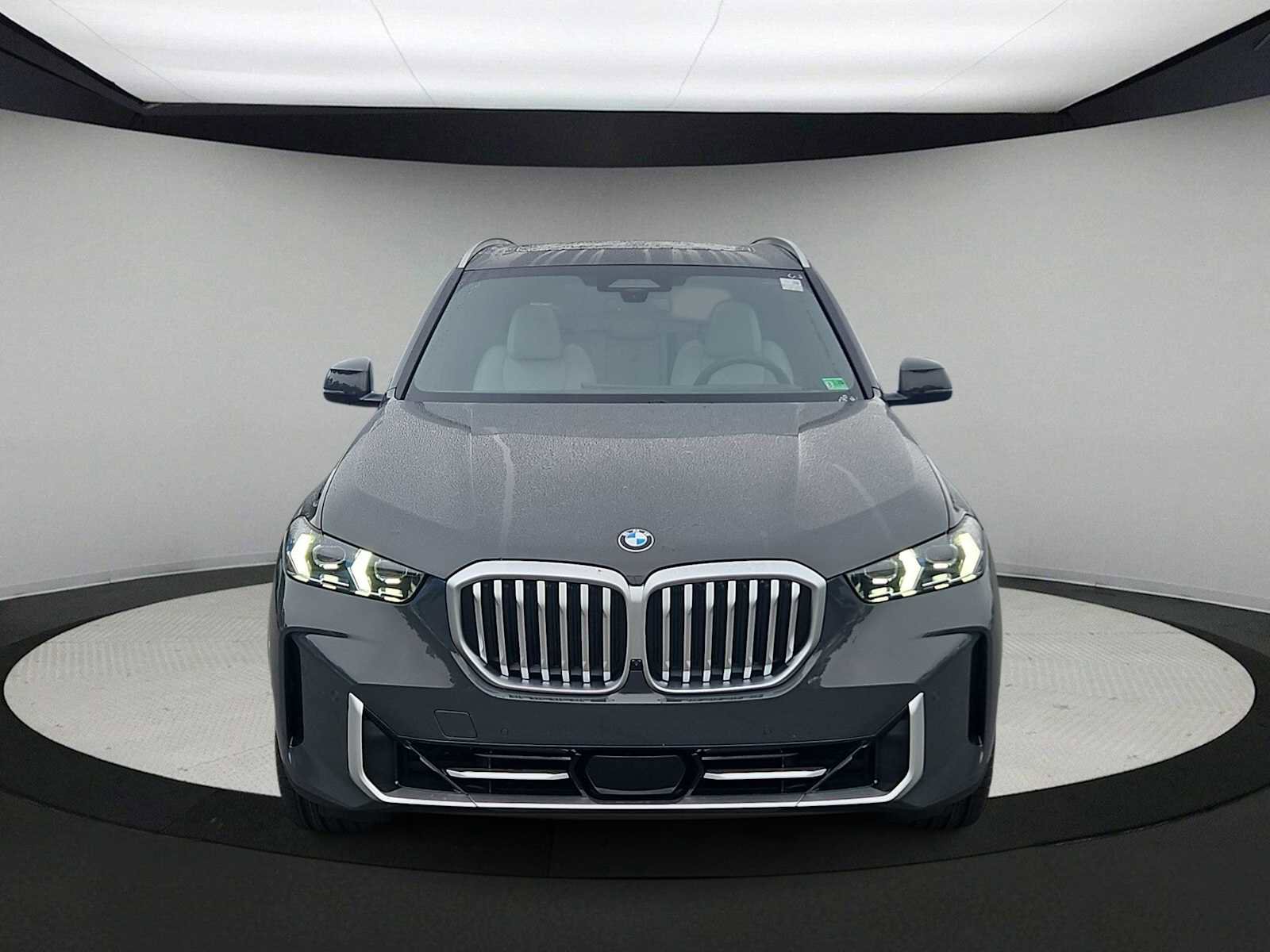 Used 2026 BMW X5 xDrive40i image 3
