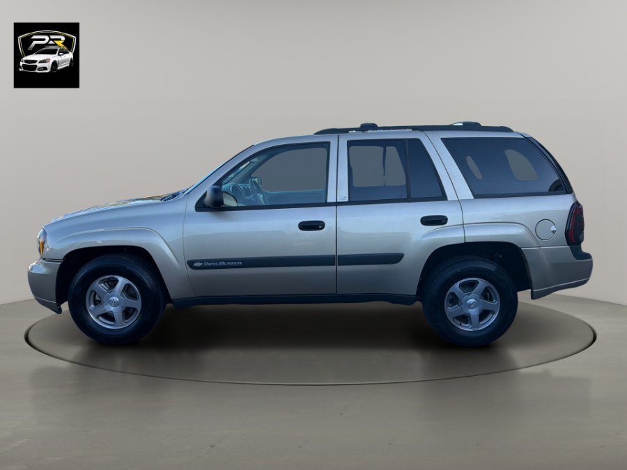 Used 2004 Chevrolet TrailBlazer LS w/ LS Preferred Equipment Group RWD image 2