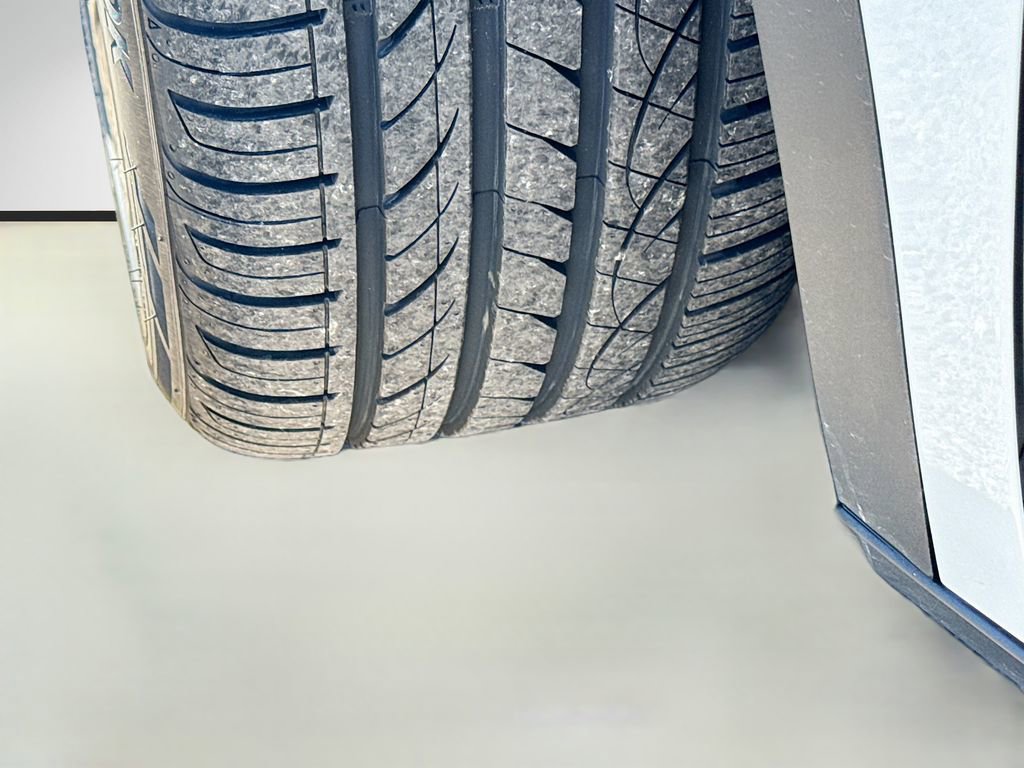 Used 2023 Tesla Model Y Long Range image 41