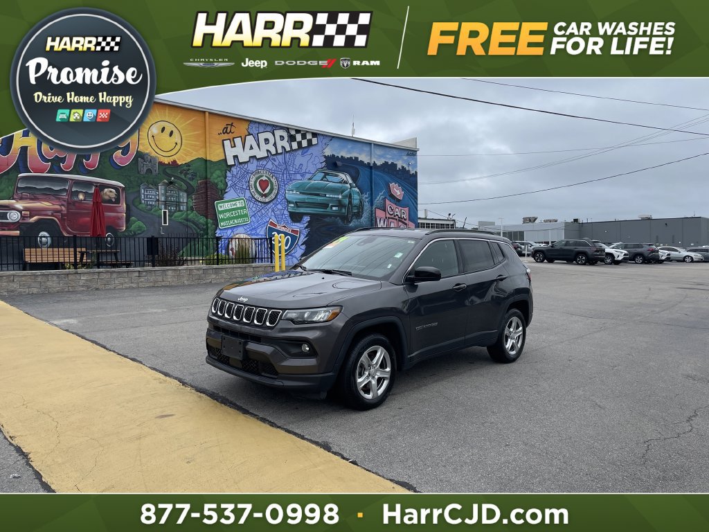 Certified 2024 Jeep Compass Latitude AWD/4WD image 1
