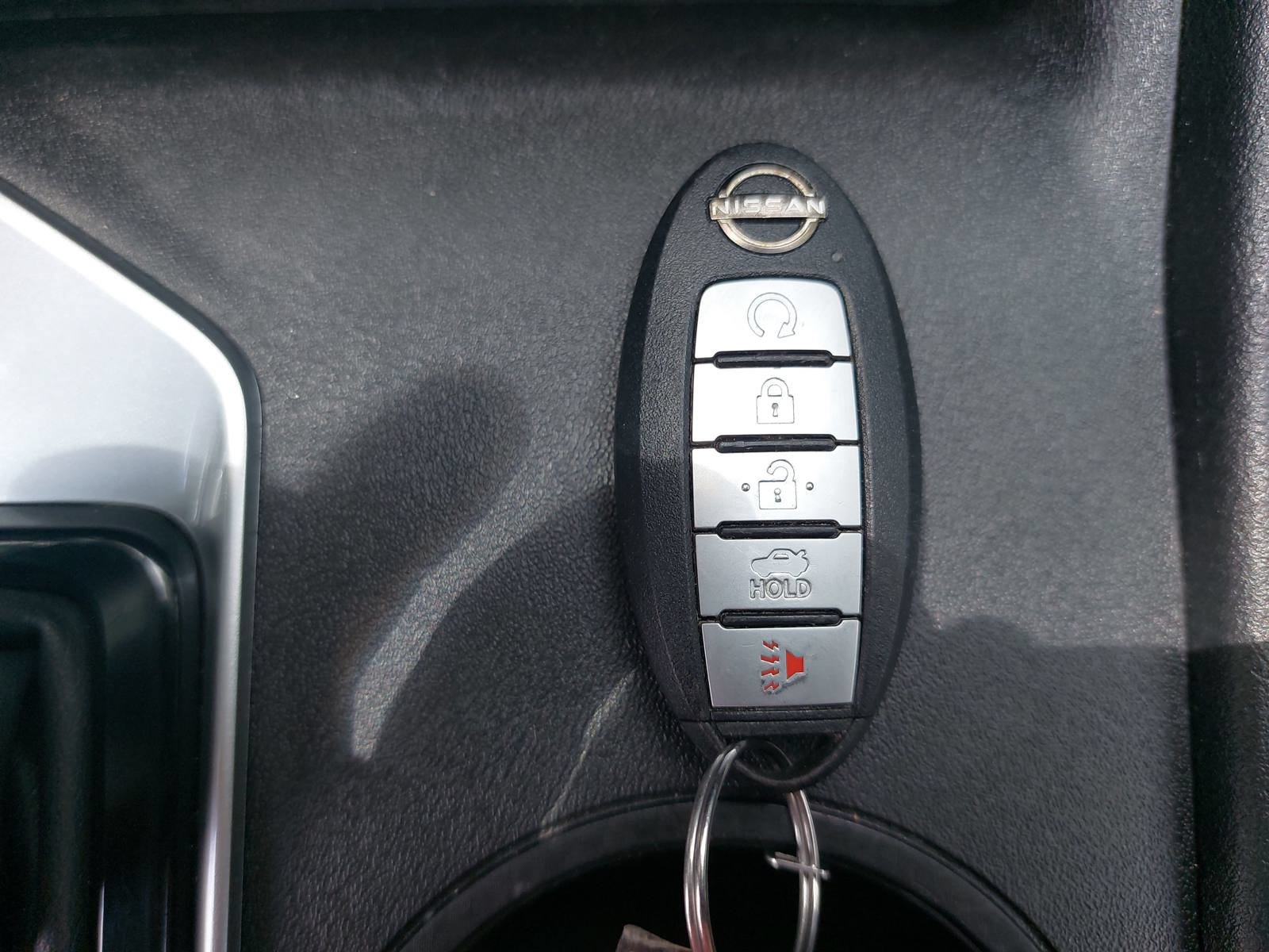Used 2025 Nissan Altima 2.5 SV FWD image 36