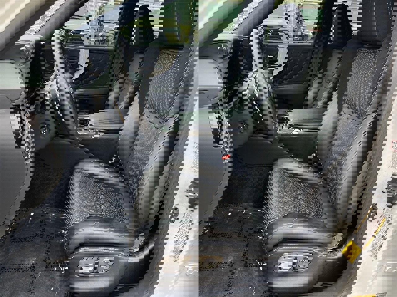 Used 2021 Lexus LS 500 F Sport w/ Accessory Package (Z2) image 23