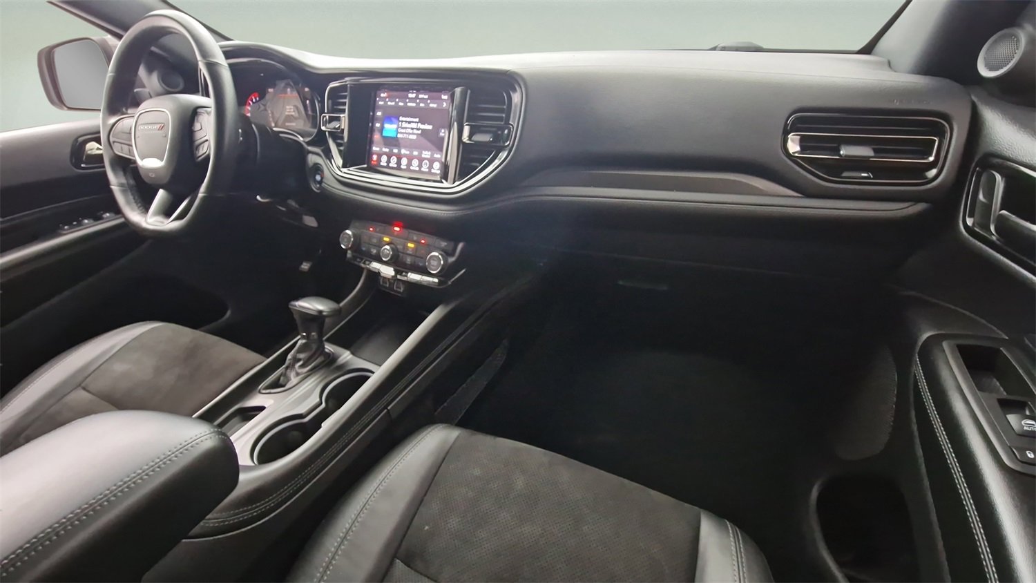 Used 2022 Dodge Durango GT image 34