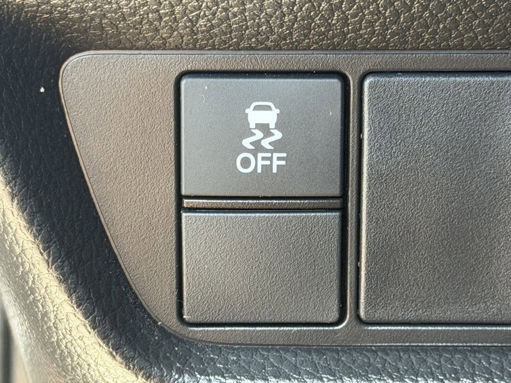 Used 2025 Honda HR-V LX image 24