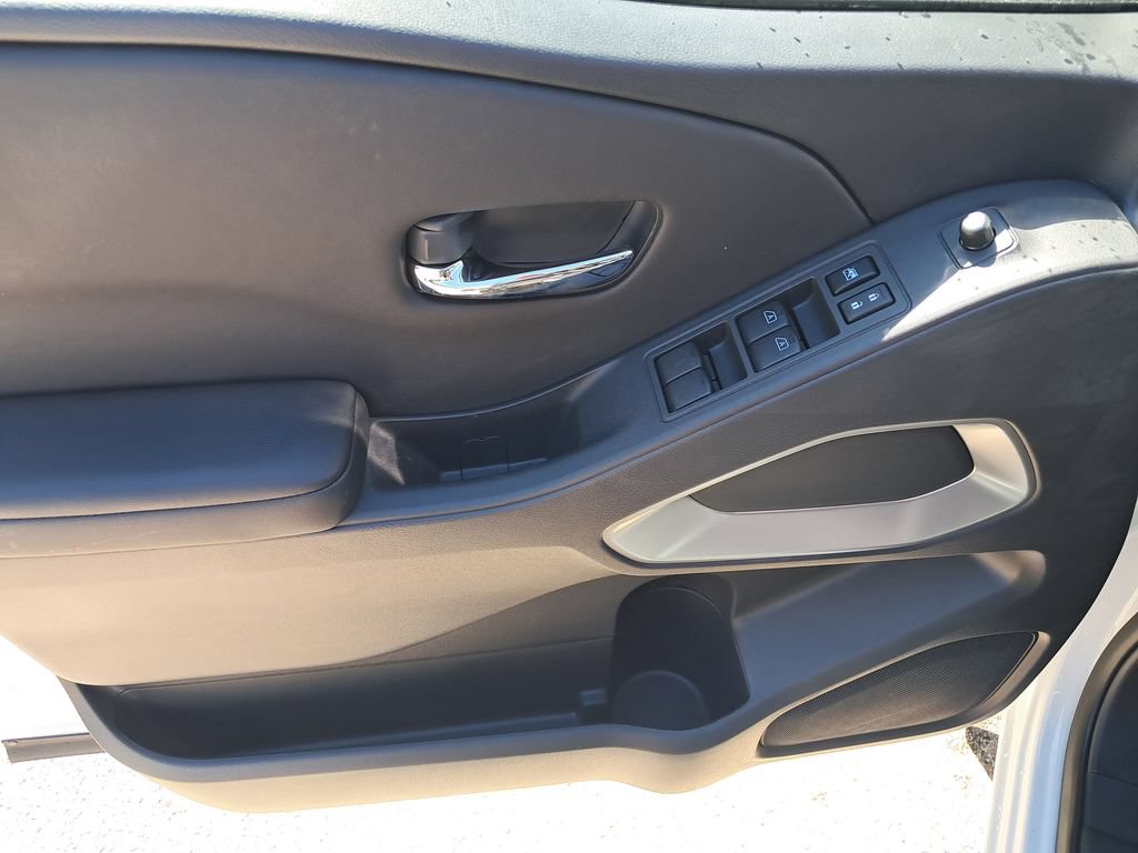 New 2026 Nissan Frontier SV w/ All-Weather Content Package AWD/4WD image 11