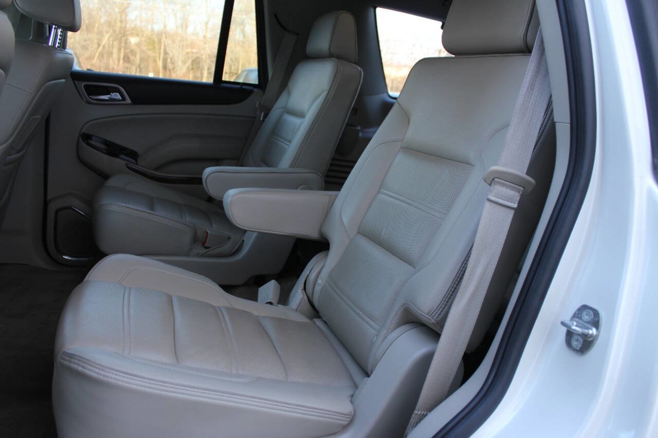 Used 2015 GMC Yukon Denali w/ Touring Package AWD/4WD image 13