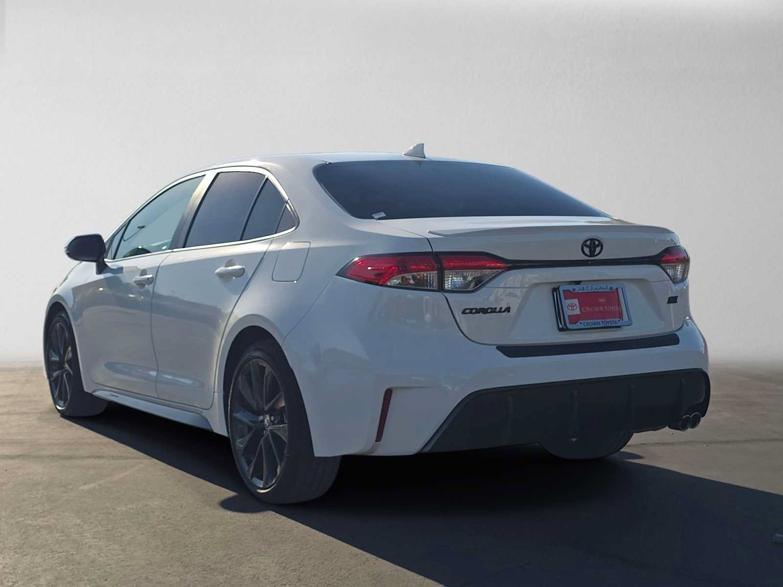 Certified 2024 Toyota Corolla SE FWD image 5
