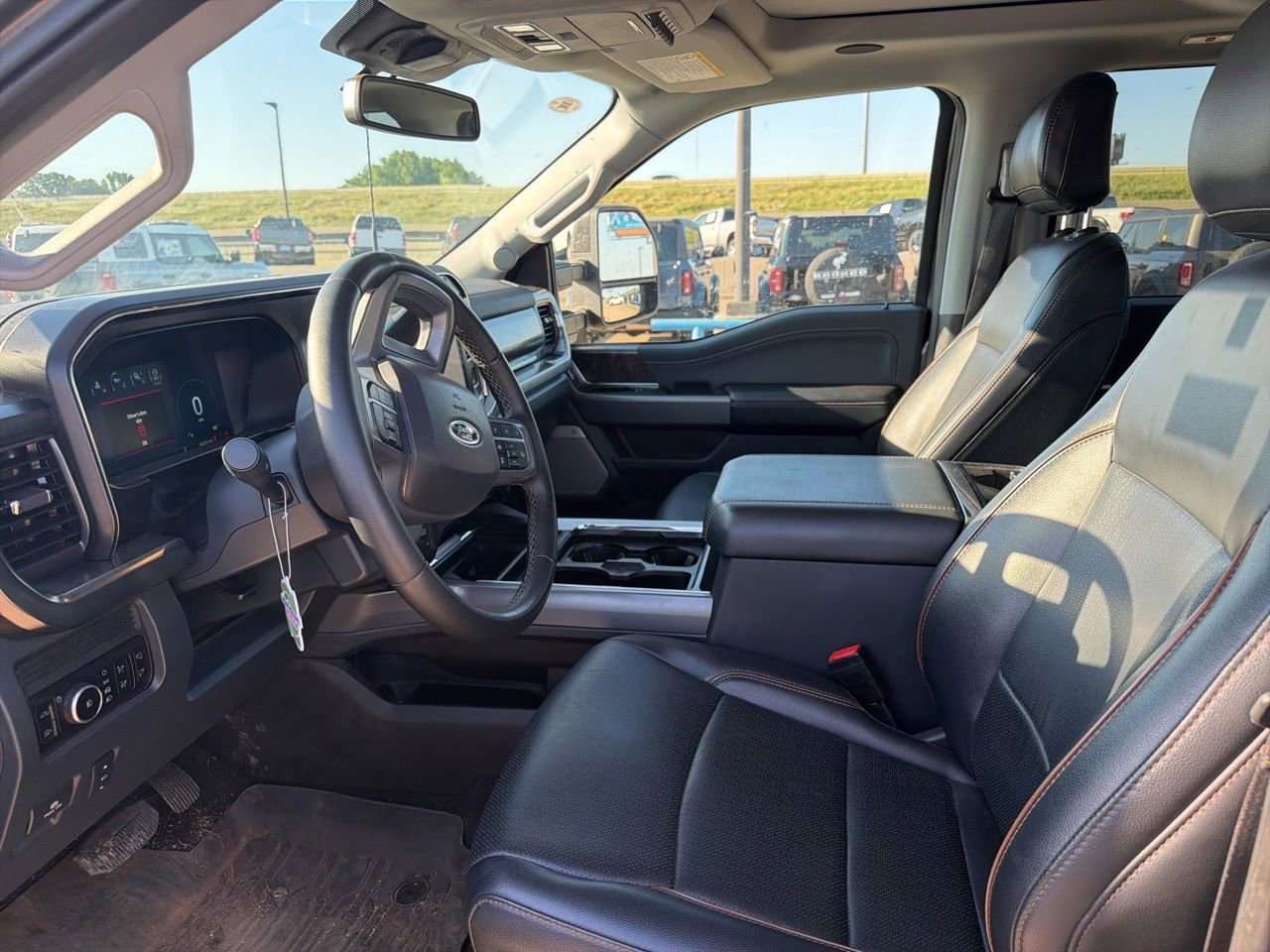 Used 2025 Ford F250 Lariat w/ Lariat Ultimate Package AWD/4WD image 22