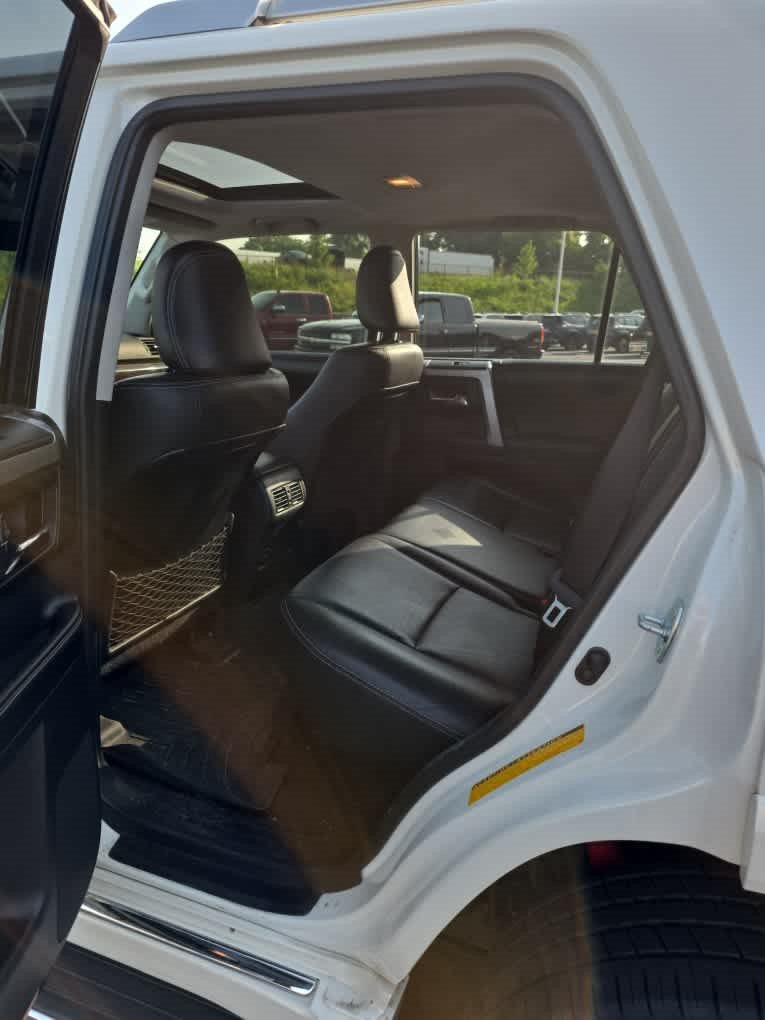 Used 2016 Toyota 4Runner Limited AWD/4WD image 6