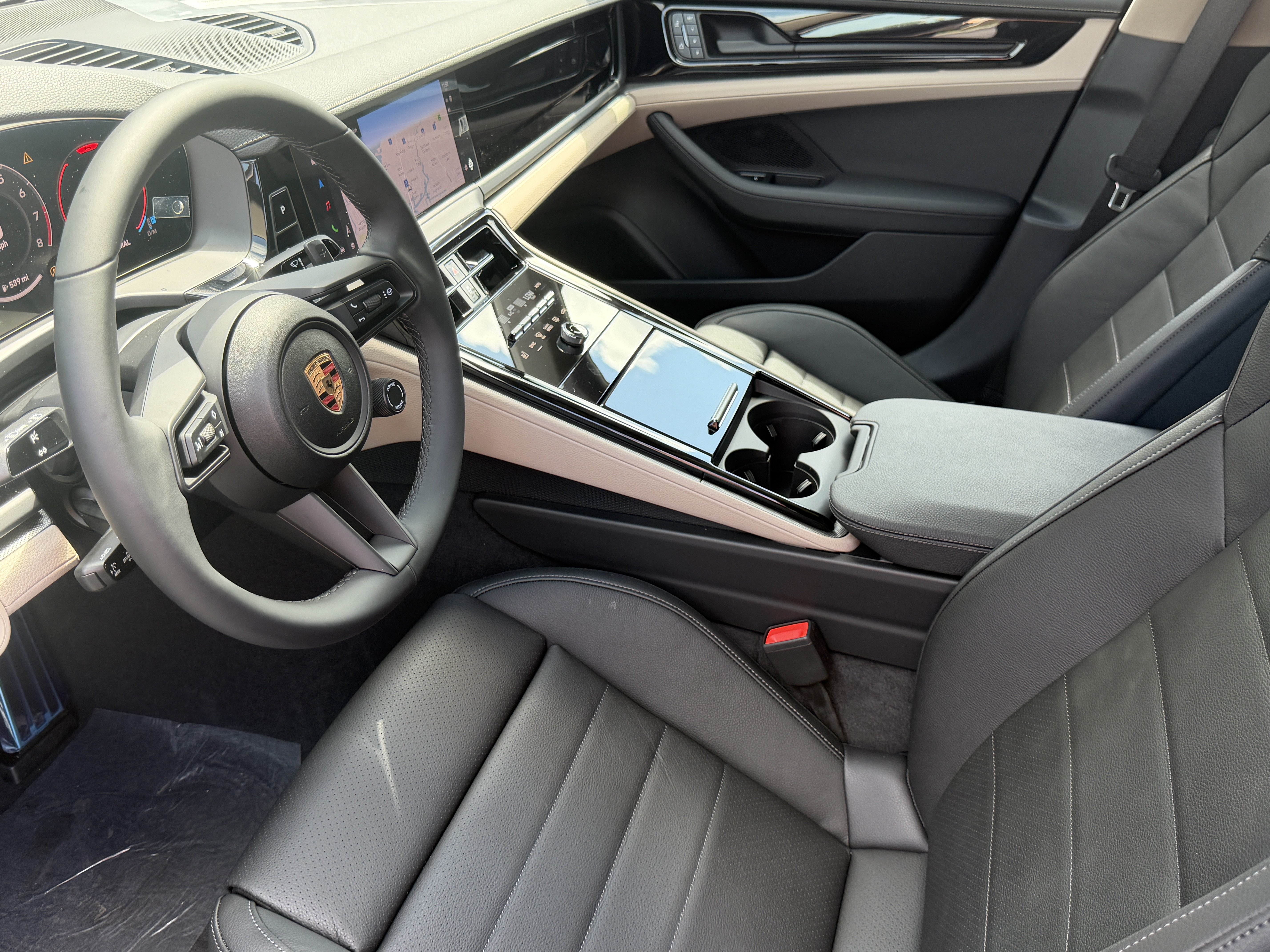 New 2026 Porsche Panamera RWD image 4