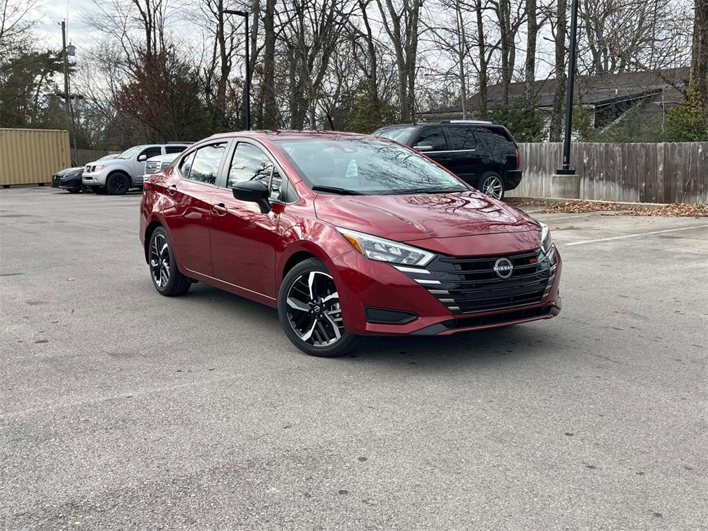 Used 2025 Nissan Versa SR w/ Trunk Package image 2
