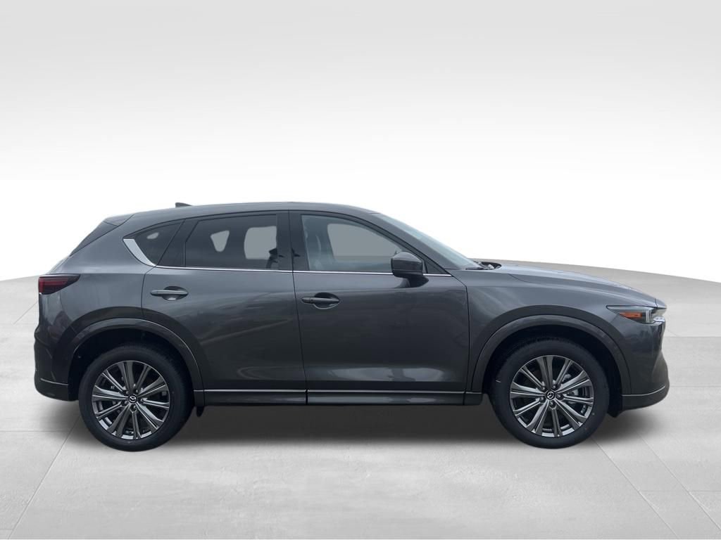 New 2025 MAZDA CX-5 Signature image 2