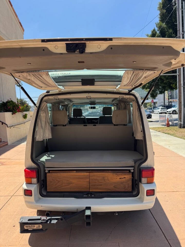 Used 2002 Volkswagen Eurovan MV FWD image 28