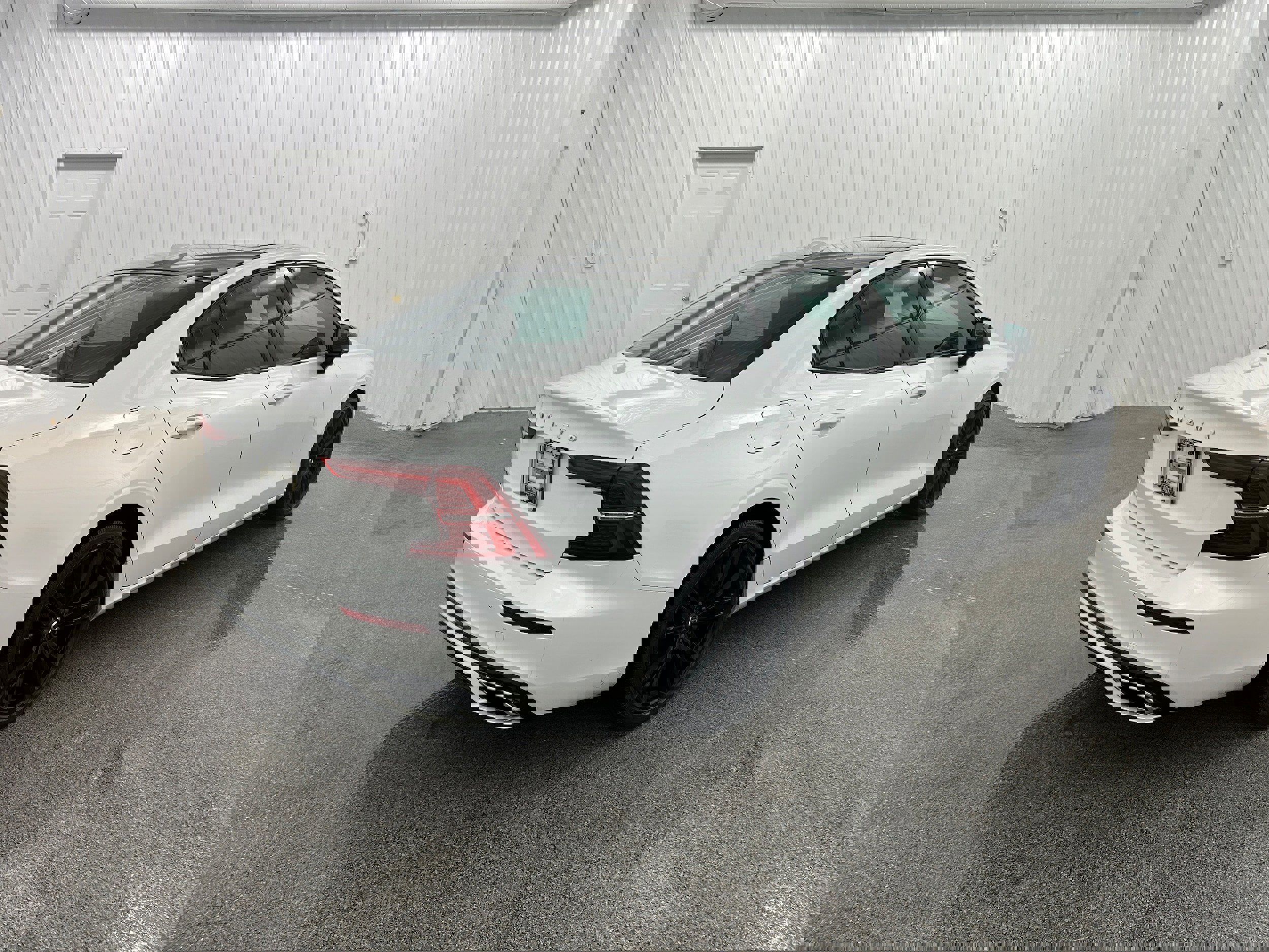 Used 2019 Volvo S60 T6 R-Design image 31