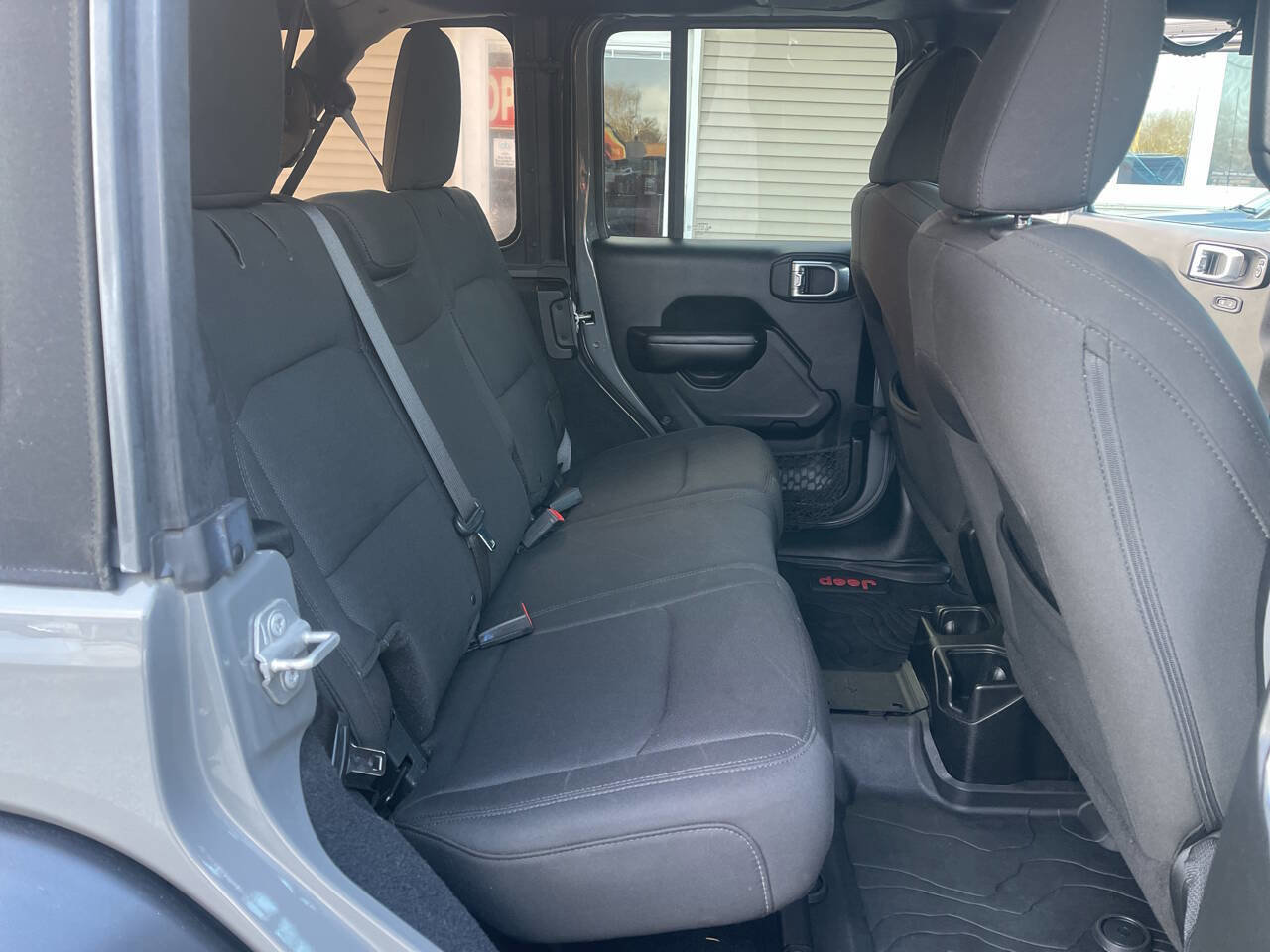 Used 2018 Jeep Wrangler Unlimited Sport S image 22