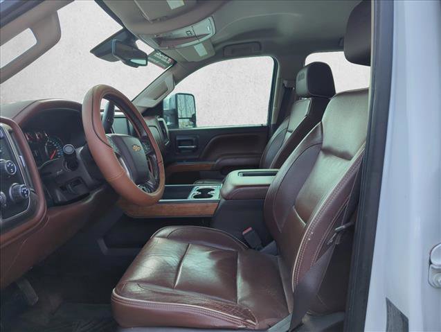 Used 2016 Chevrolet Silverado 3500 High Country w/ Duramax Plus Package image 9