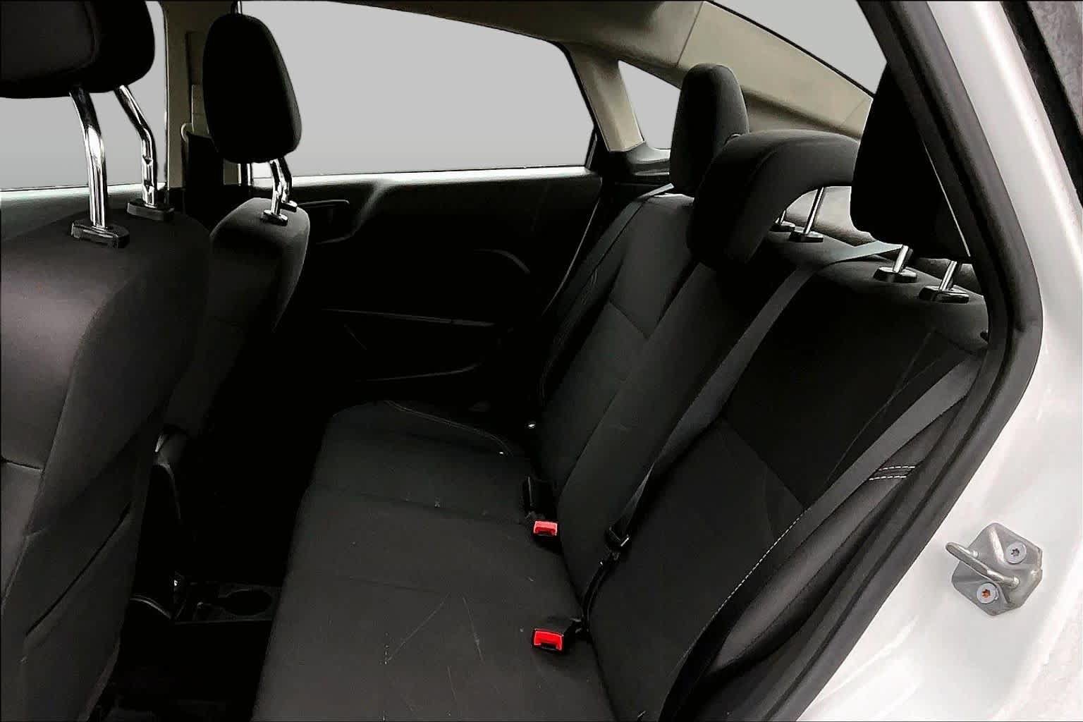 Used 2017 Ford Fiesta SE FWD image 21