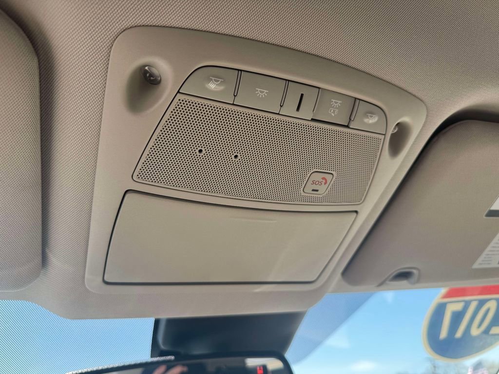 Used 2017 Nissan Rogue SL AWD/4WD image 29