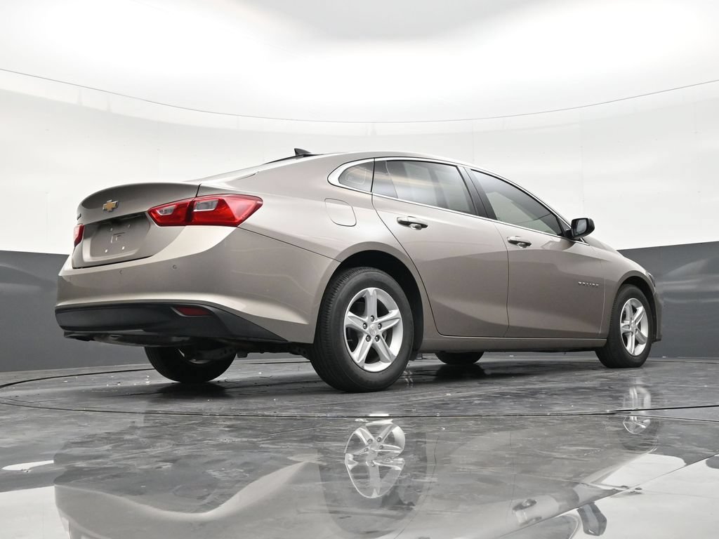 Used 2025 Chevrolet Malibu LS FWD image 25