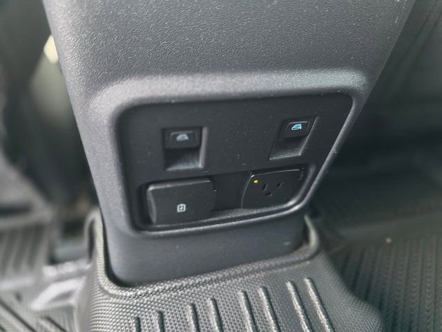 Used 2022 Ford Bronco Wildtrak image 16