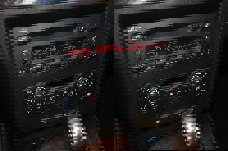 Used 2009 BMW 335i xDrive Coupe image 19