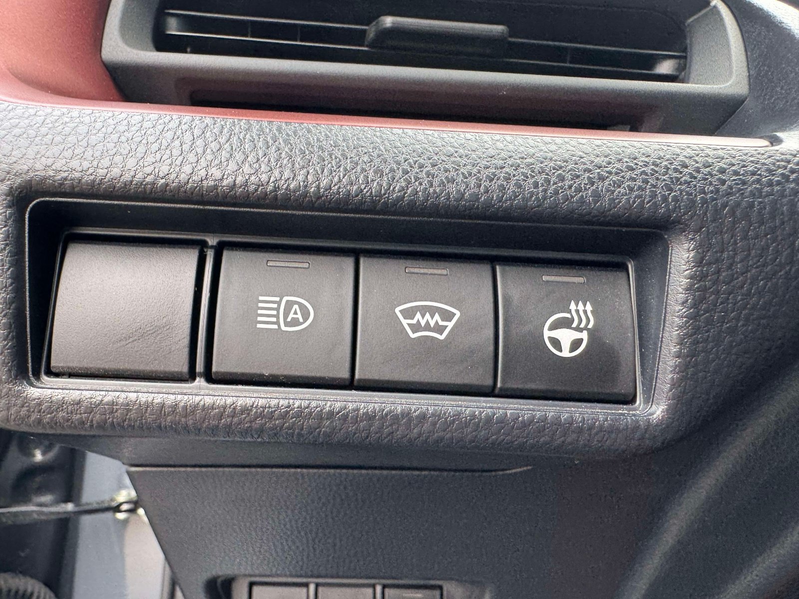 Certified 2024 Toyota Prius Prime FWD image 30