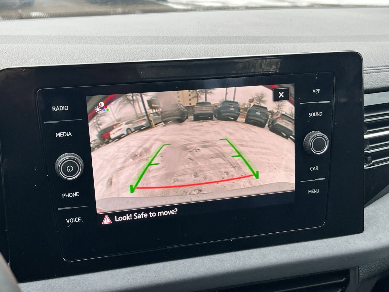 Used 2025 Volkswagen Jetta SE image 17