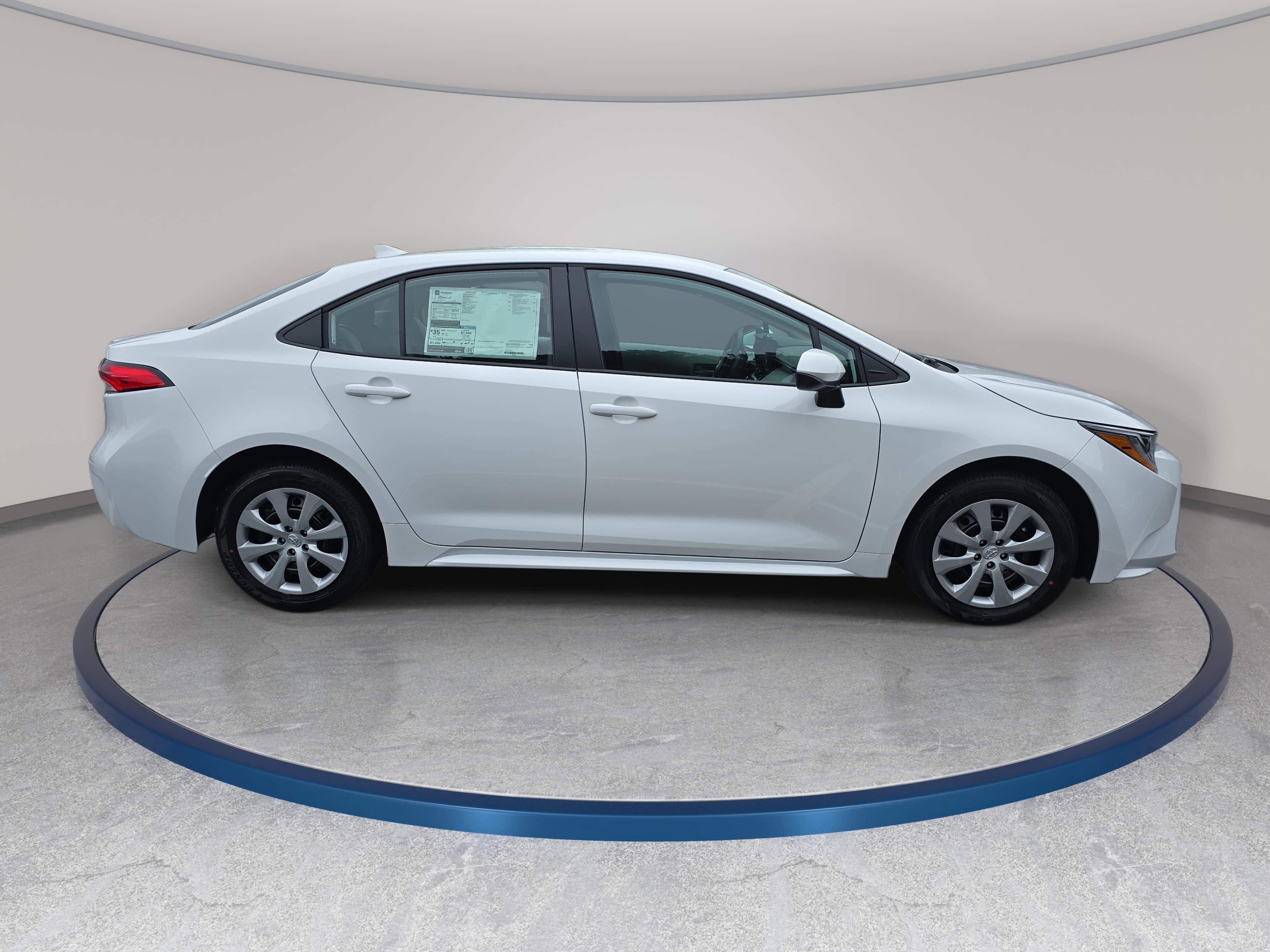 New 2026 Toyota Corolla LE FWD image 4