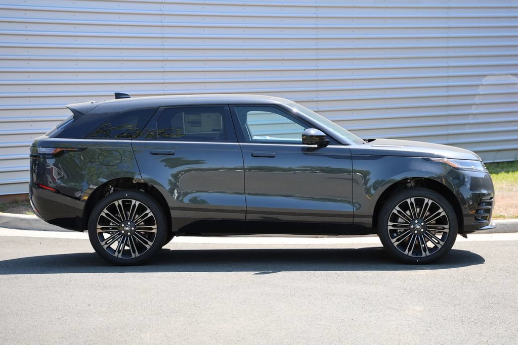 New 2026 Land Rover Range Rover Velar Dynamic SE AWD/4WD image 4