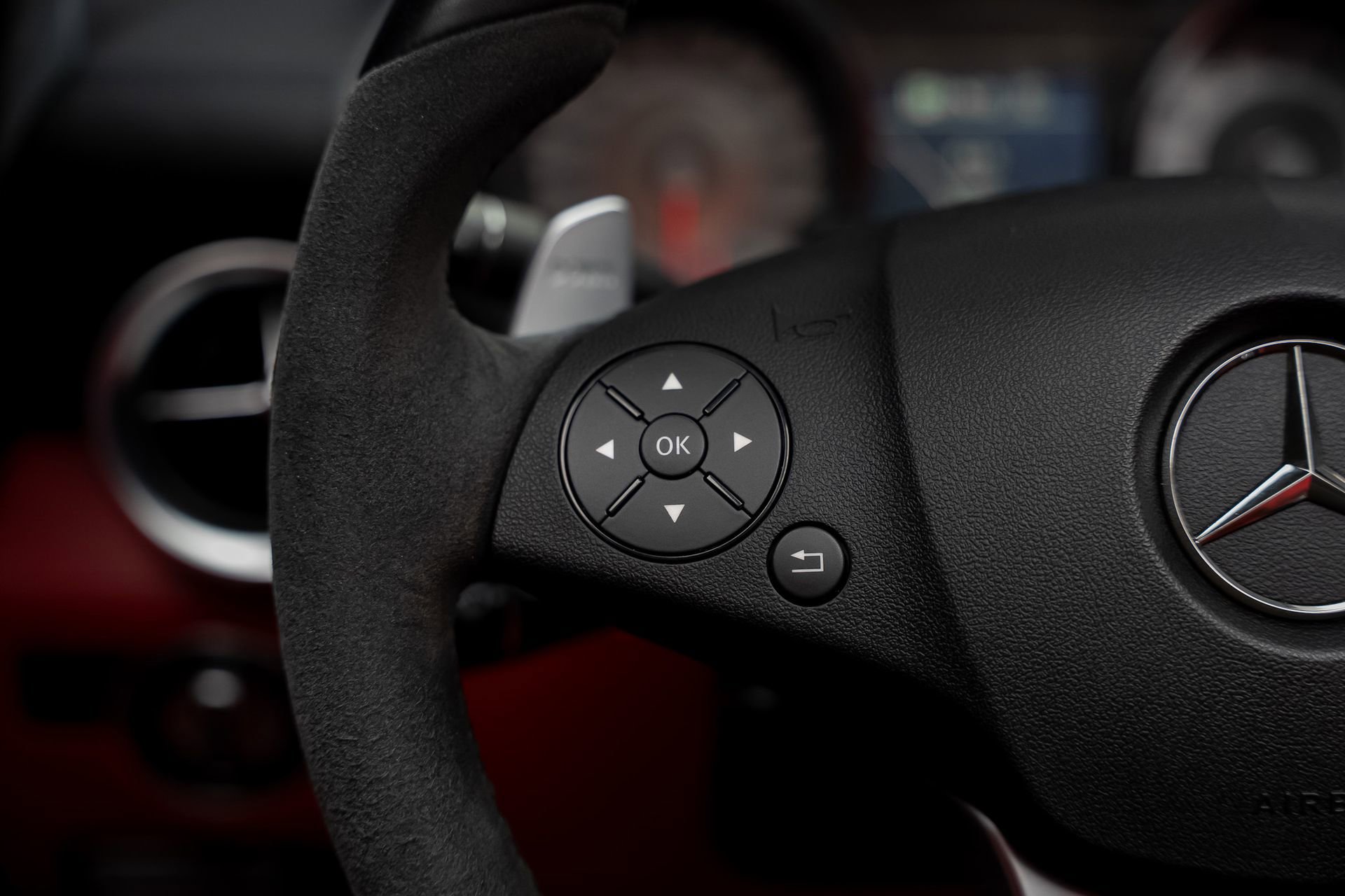 Used 2012 Mercedes-Benz SLS AMG Roadster image 49