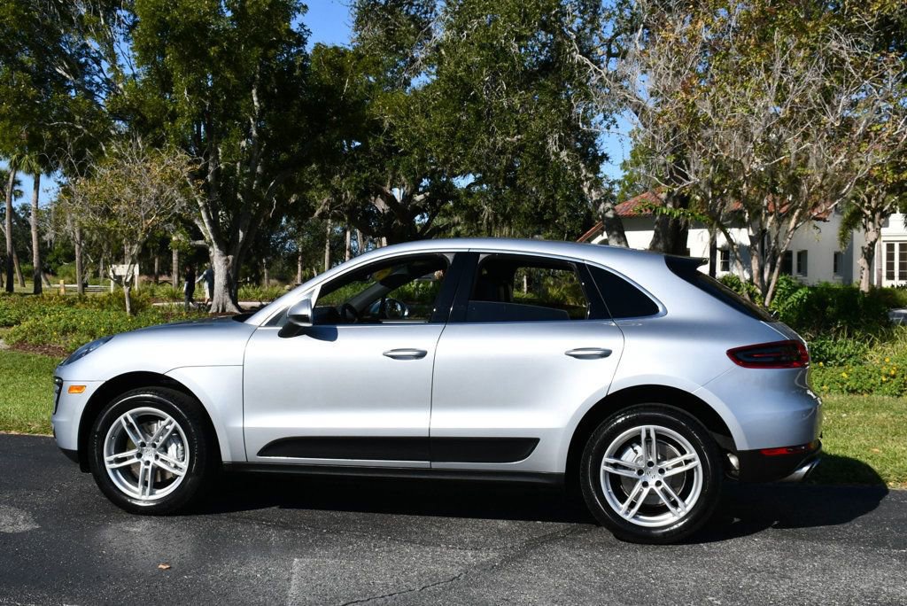 Used 2016 Porsche Macan S image 4