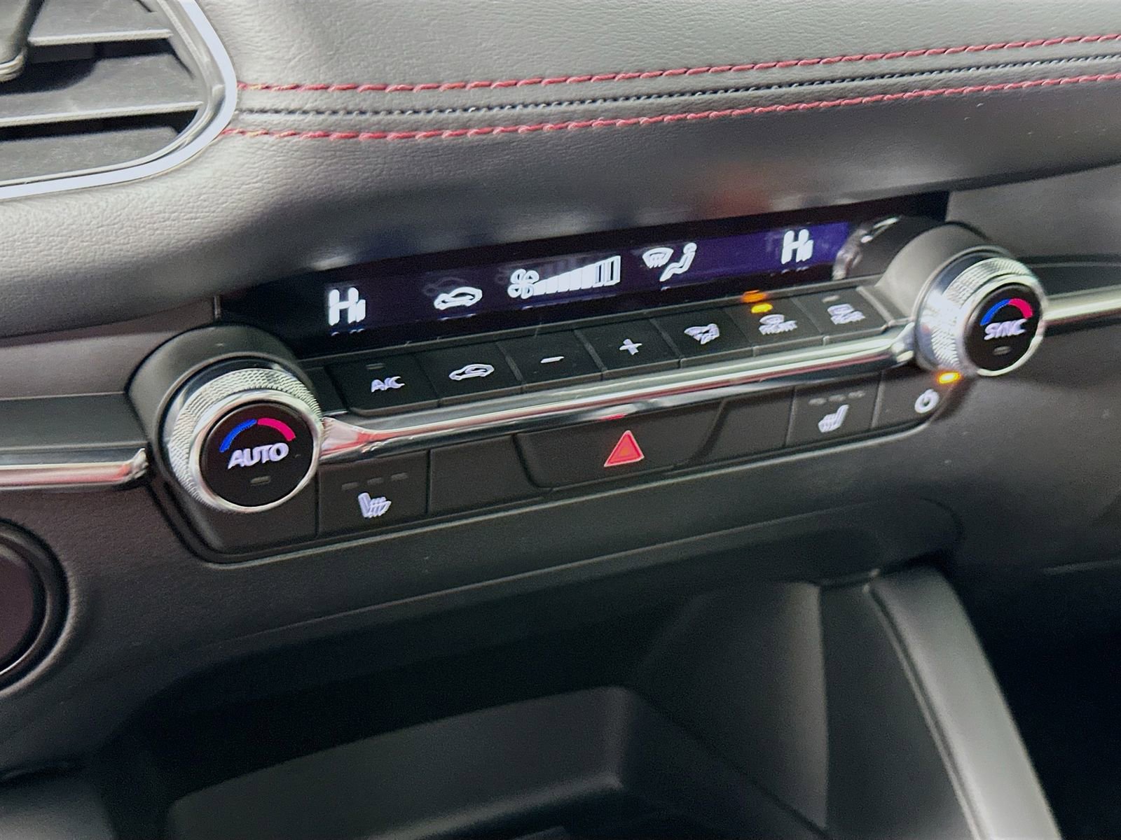 New 2026 MAZDA MAZDA3 Carbon AWD/4WD image 16