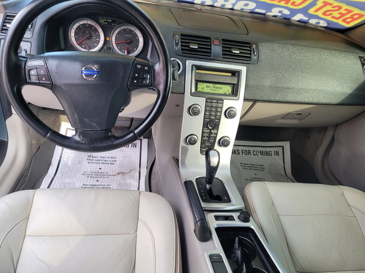 Used 2011 Volvo C70 T5 w/ Convenience Pkg image 10