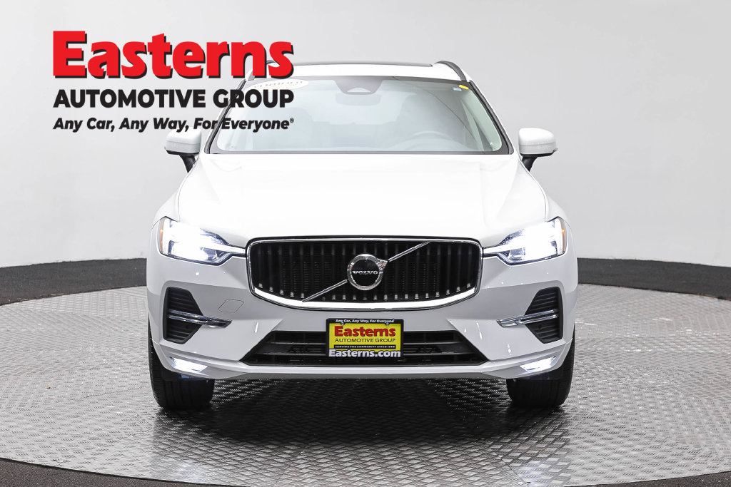 Used 2022 Volvo XC60 B5 Momentum AWD/4WD image 3