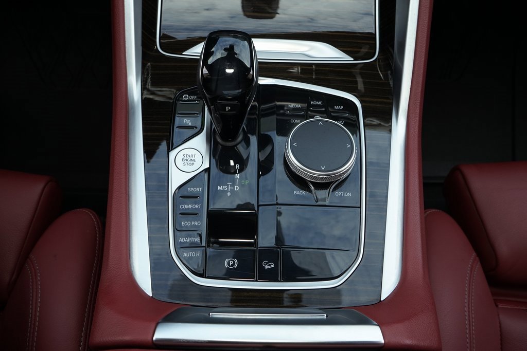 Used 2021 BMW X6 xDrive40i w/ Convenience Package image 17